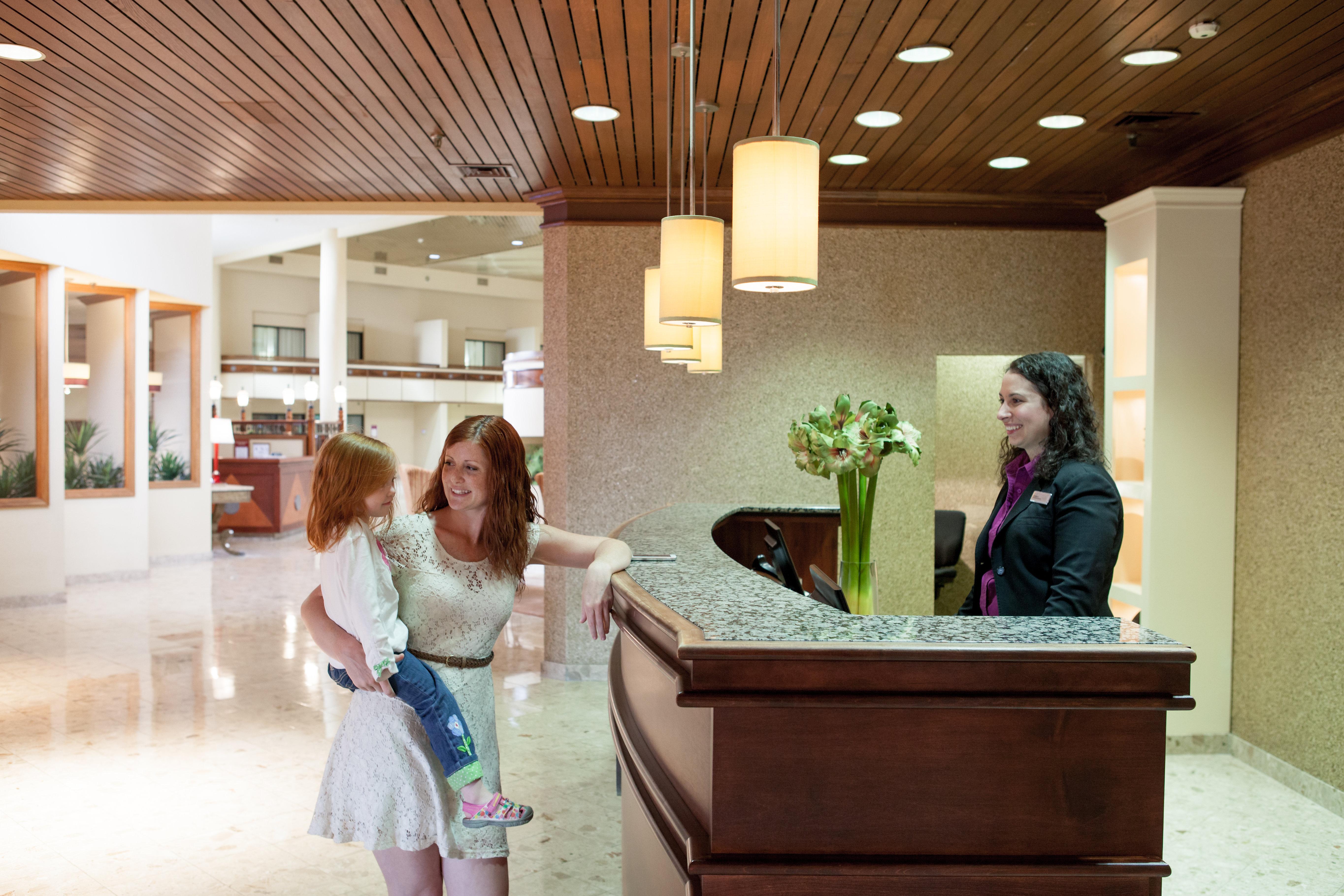 Crowne Plaza Hotel Hickory By Ihg Ngoại thất bức ảnh